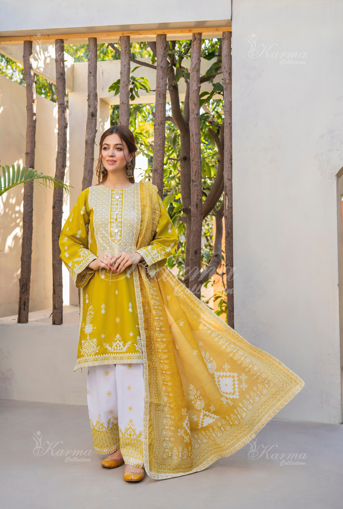 MUSTARD YELLOW