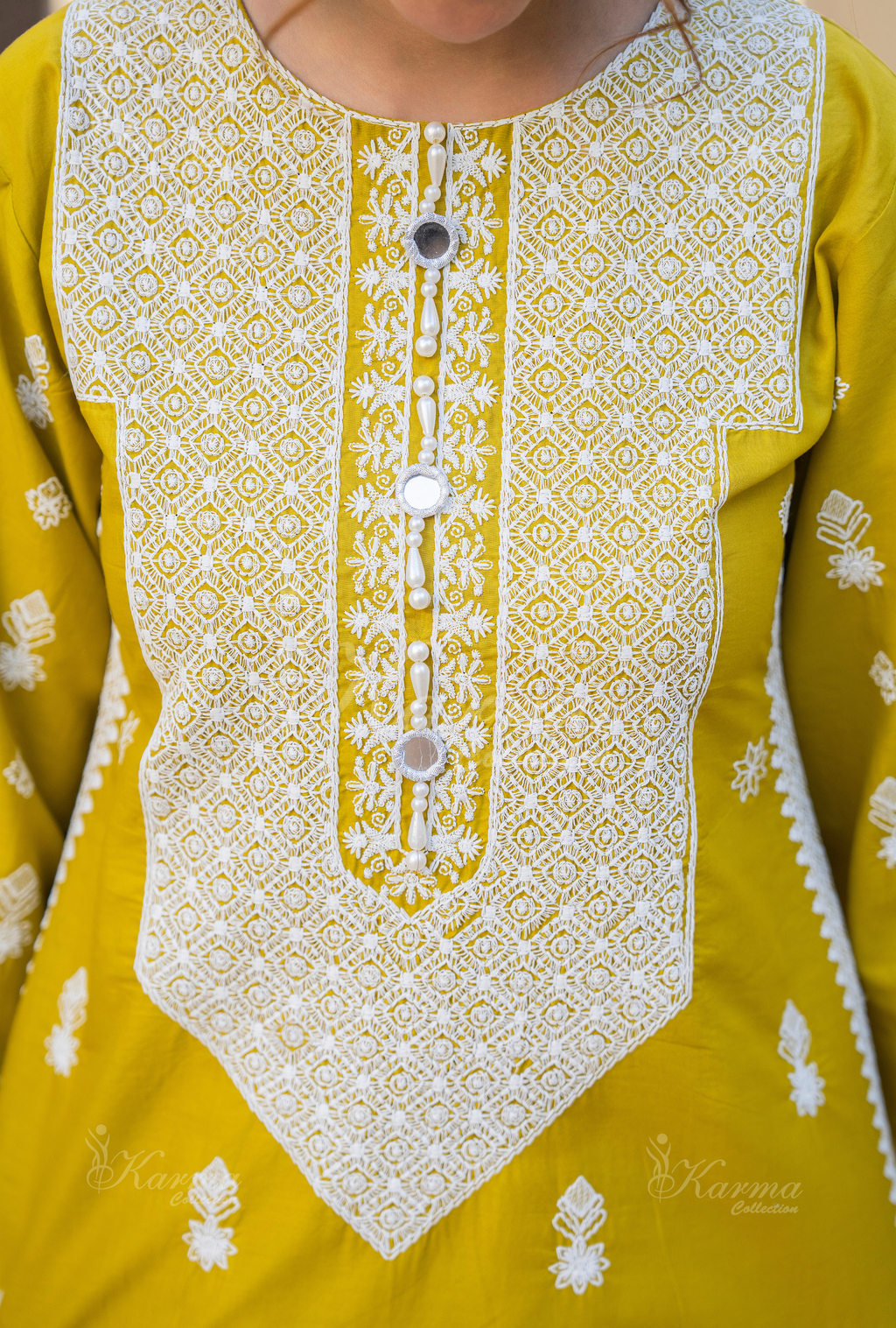 MUSTARD YELLOW