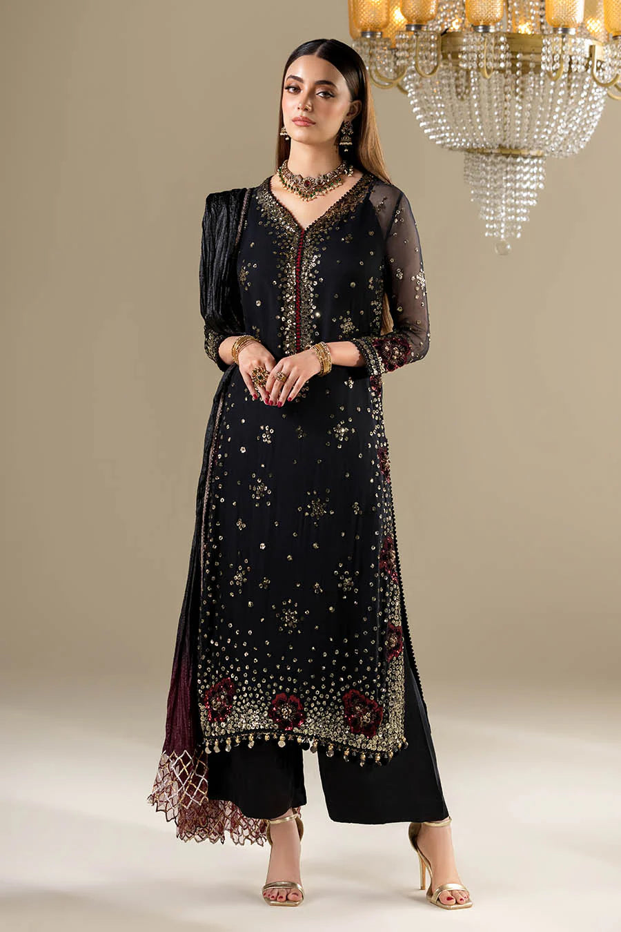 Ready-to-Wear  | Gota Suit with 3D Flowers