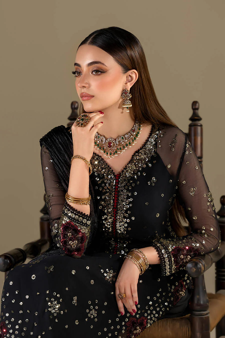 Ready-to-Wear  | Gota Suit with 3D Flowers